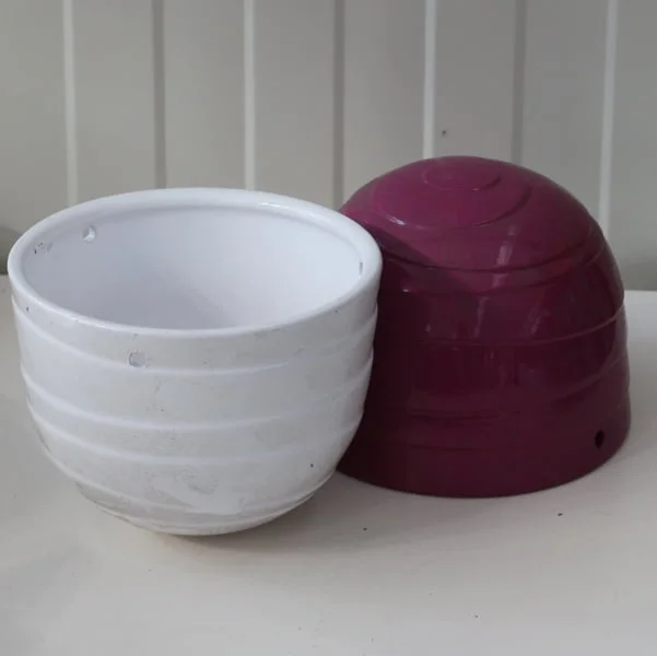 Керамична кашпа за закачване